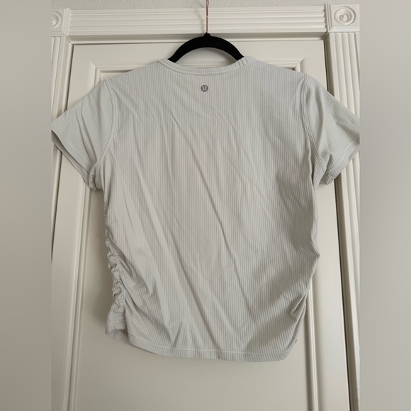 LULULEMON TOP - Picture 3 of 4